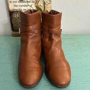 Tory Burch Boots SZ 7.5